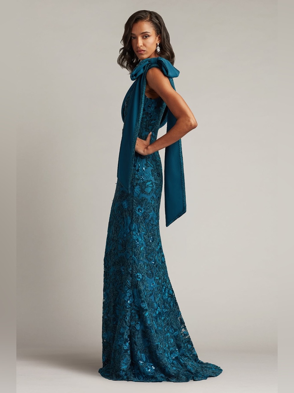 NEW Tadashi Shoji Beaded Floral One-Shoulder Gown In Cerulean Dress Size 10 - Picture 2 of 13